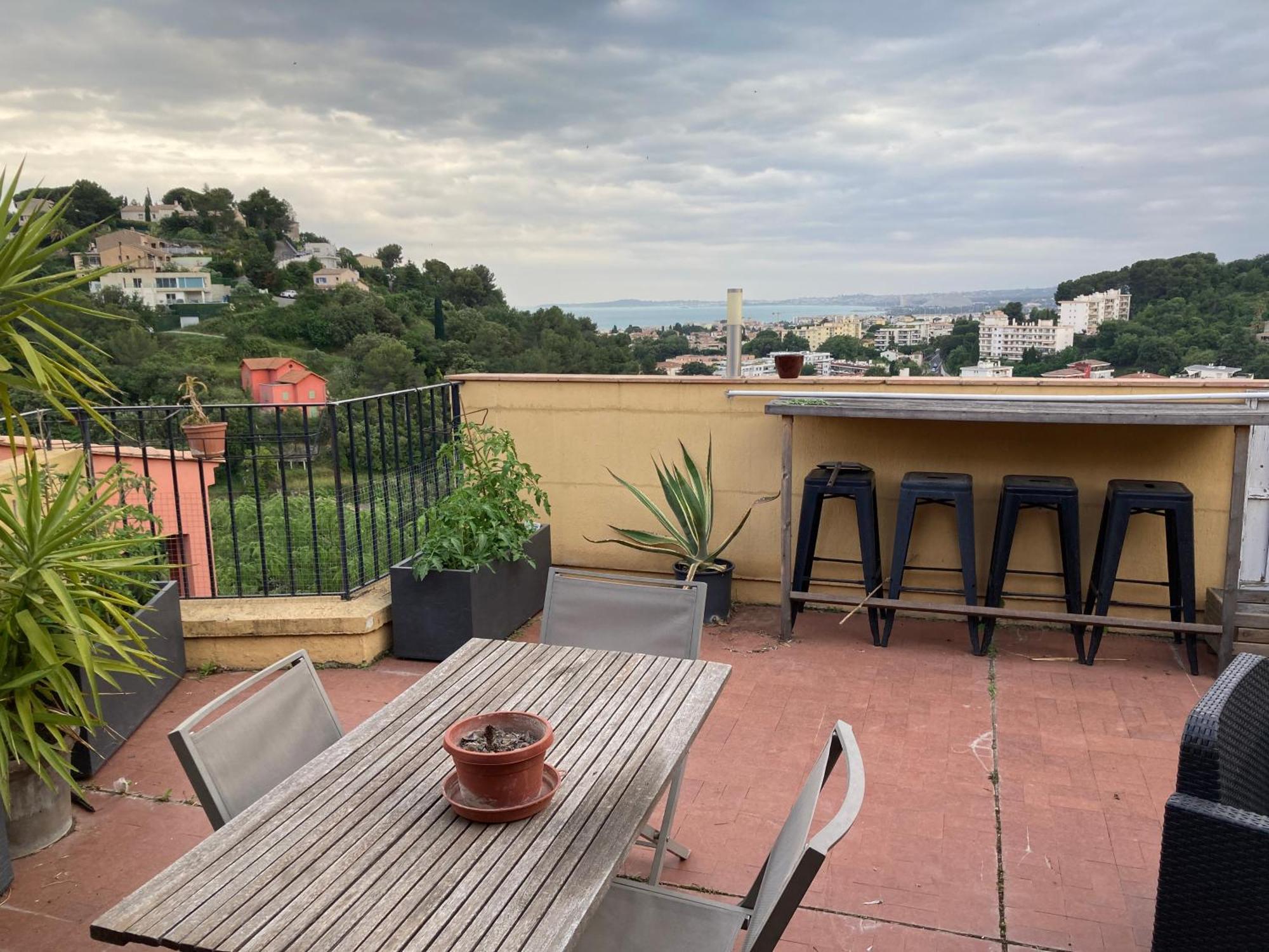 T2 Traversant Avec Une Grande Terrasse Et Piscine Кань-сюр-Мер Экстерьер фото